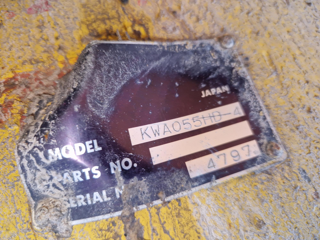 EJE TRASERO KOMATSU KWA055HD-4 - Axle and parts for Construction machinery: picture 4 EJE TRASERO KOMATSU KWA055HD-4 - Axle and parts for Construction machinery: picture 4