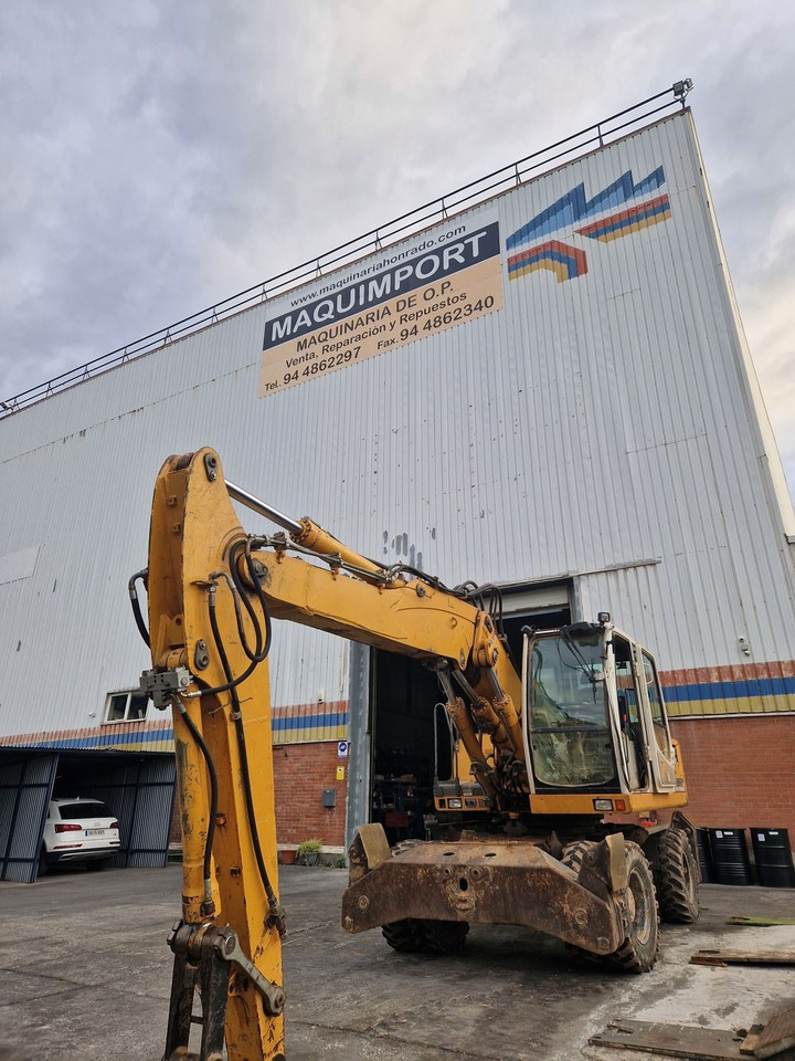 LIEBHERR A904C - Wheel excavator: picture 1 LIEBHERR A904C - Wheel excavator: picture 1