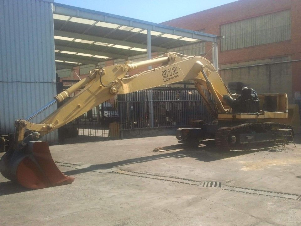 LIEBHERR R912LI - Crawler excavator: picture 1 LIEBHERR R912LI - Crawler excavator: picture 1