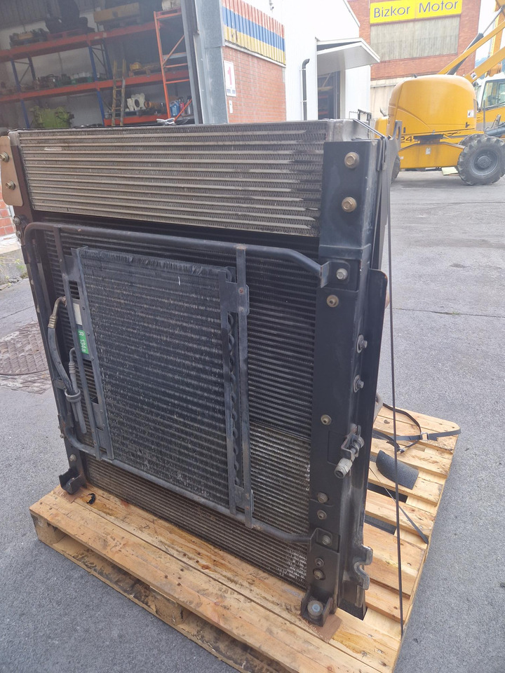 RADIADOR LIEBHERR R914B  - Radiator for Construction machinery: picture 4 RADIADOR LIEBHERR R914B  - Radiator for Construction machinery: picture 4