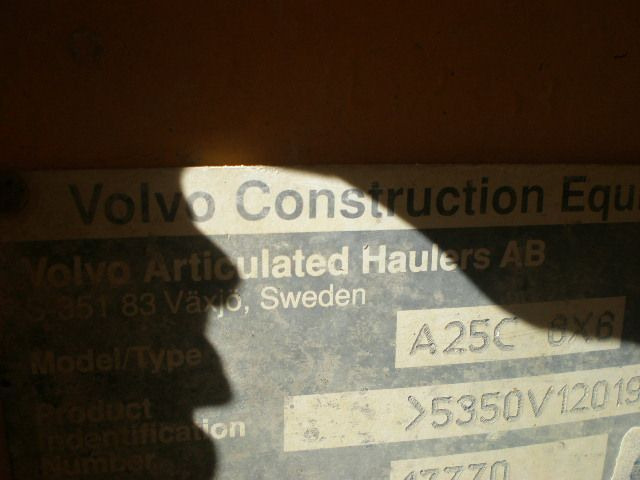 VOLVO A25C S/N: 12019 (1998) Y S/N: 12026 (1999) - Articulated dumper: picture 2 VOLVO A25C S/N: 12019 (1998) Y S/N: 12026 (1999) - Articulated dumper: picture 2