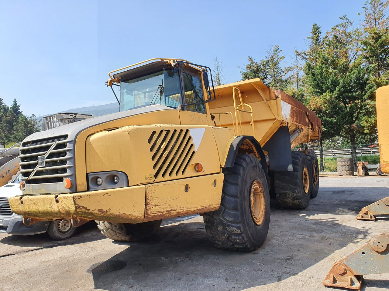 VOLVO A40D S/N: 10211 (2001) - Articulated dumper: picture 1 VOLVO A40D S/N: 10211 (2001) - Articulated dumper: picture 1