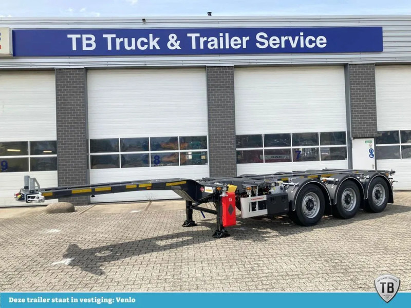 Kässbohrer SHG AVMH / 45 - 12 / 27 - Multi uitschuifbaar chassis -> 20"/30"/40"/45" - Container transporter/ Swap body semi-trailer: picture 1 Kässbohrer SHG AVMH / 45 - 12 / 27 - Multi uitschuifbaar chassis -> 20"/30"/40"/45" - Container transporter/ Swap body semi-trailer: picture 1