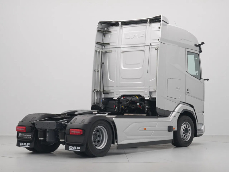 DAF XG 480 FT DVS LEATHER PTO-PREP B3-ALARM SILVER METALLIC (J5320MESI) VECTO 2 - Tractor unit: picture 5 DAF XG 480 FT DVS LEATHER PTO-PREP B3-ALARM SILVER METALLIC (J5320MESI) VECTO 2 - Tractor unit: picture 5