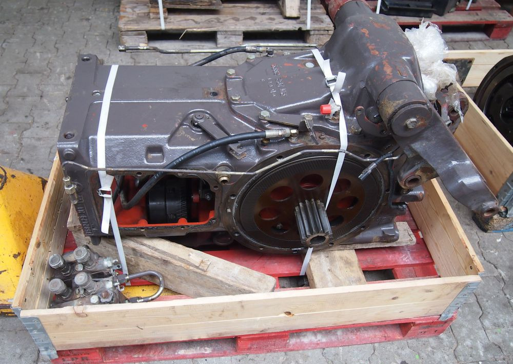 Części do Ciągnika Massey Ferguson MF 3000, 6000 Tylny most z podnośnikiem od MF 3000, 6000 - Rear axle for Agricultural machinery: picture 5 Części do Ciągnika Massey Ferguson MF 3000, 6000 Tylny most z podnośnikiem od MF 3000, 6000 - Rear axle for Agricultural machinery: picture 5