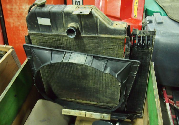 Części do Ciągnika Massey Ferguson MF 3382795M93 Chłodnica wody
Massey Ferguson:
3070, 3080, 3085, 3090, 3095, 3115, 3120 - Cooling system for Agricultural machinery: picture 1 Części do Ciągnika Massey Ferguson MF 3382795M93 Chłodnica wody
Massey Ferguson:
3070, 3080, 3085, 3090, 3095, 3115, 3120 - Cooling system for Agricultural machinery: picture 1