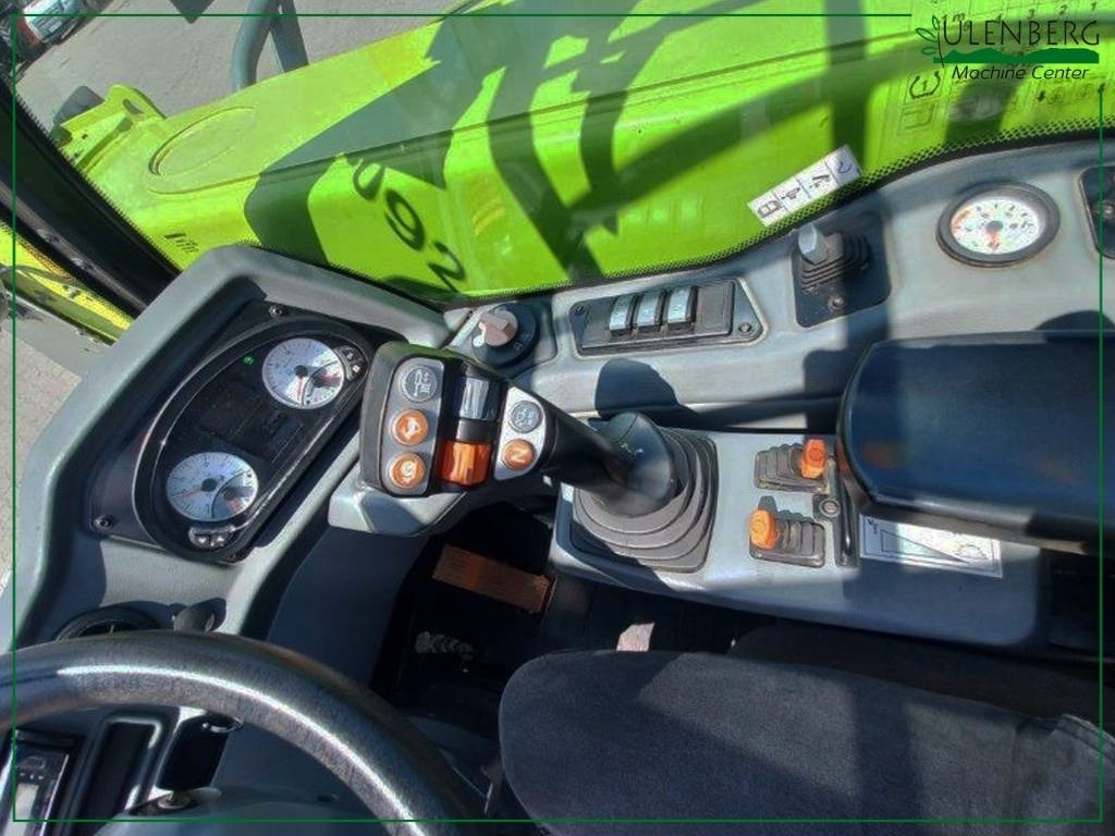 Telescopic handler Claas Scorpion 746: picture 11