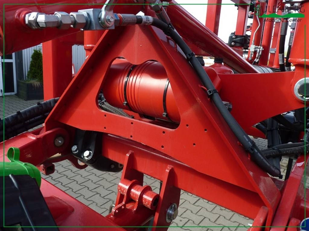 Lease a Horsch Terrano 5.4 GX  Horsch Terrano 5.4 GX: picture 10