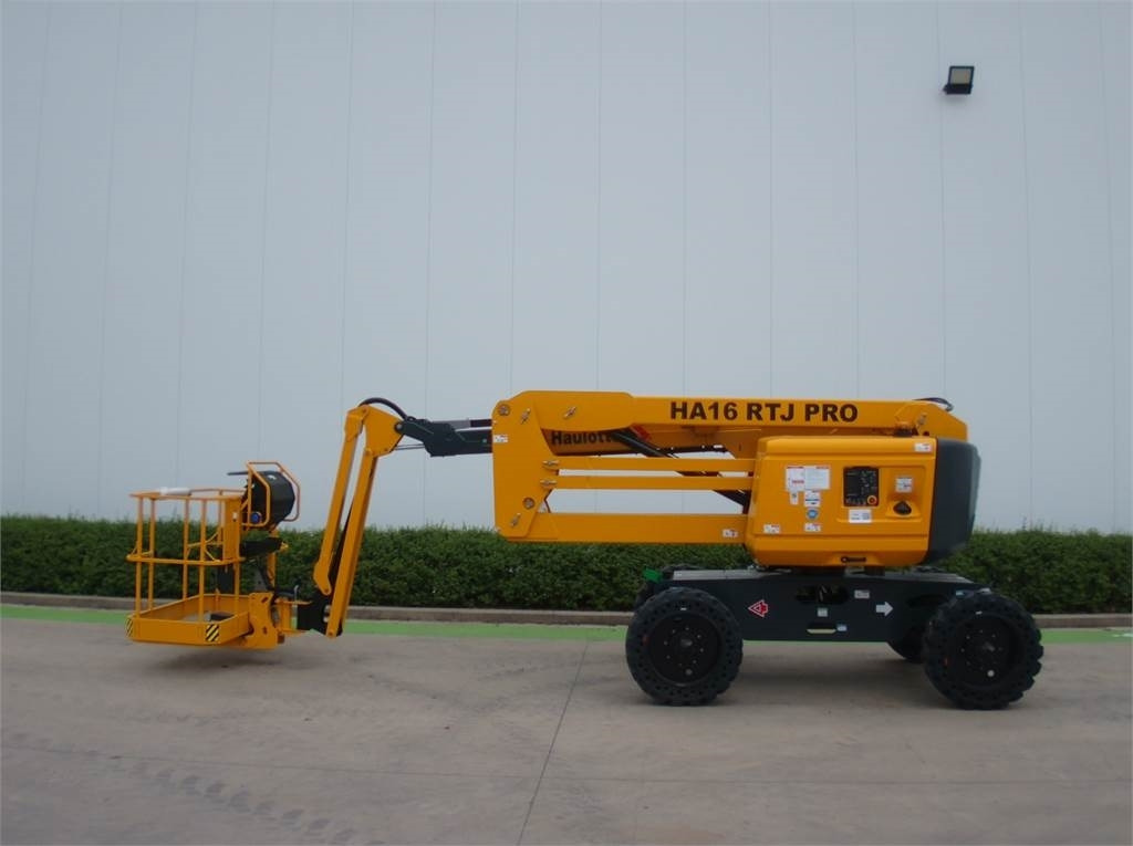 Haulotte HA16RTJ Pro - Articulated boom: picture 1 Haulotte HA16RTJ Pro - Articulated boom: picture 1