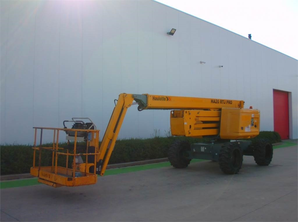 Haulotte HA20RTJ Pro  - Articulated boom: picture 2 Haulotte HA20RTJ Pro  - Articulated boom: picture 2
