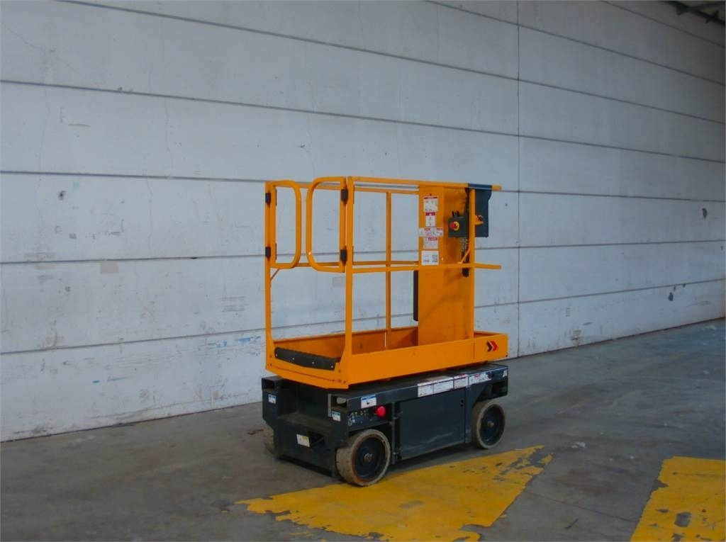 Haulotte STAR 6AE - Vertical mast lift: picture 2 Haulotte STAR 6AE - Vertical mast lift: picture 2