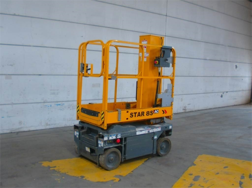 Haulotte STAR8S - Vertical mast lift: picture 2 Haulotte STAR8S - Vertical mast lift: picture 2