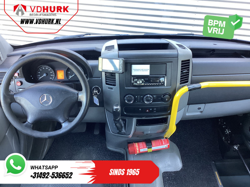 Mercedes-Benz Sprinter 313 2.2 CDI Aut. L2H2 € 10.701,24 Incl. BTW BPM VRIJ! Combi/ 9 Persoons/ Kombi/ 9P/ Airco/ Rolstoellift - Car: picture 3 Mercedes-Benz Sprinter 313 2.2 CDI Aut. L2H2 € 10.701,24 Incl. BTW BPM VRIJ! Combi/ 9 Persoons/ Kombi/ 9P/ Airco/ Rolstoellift - Car: picture 3