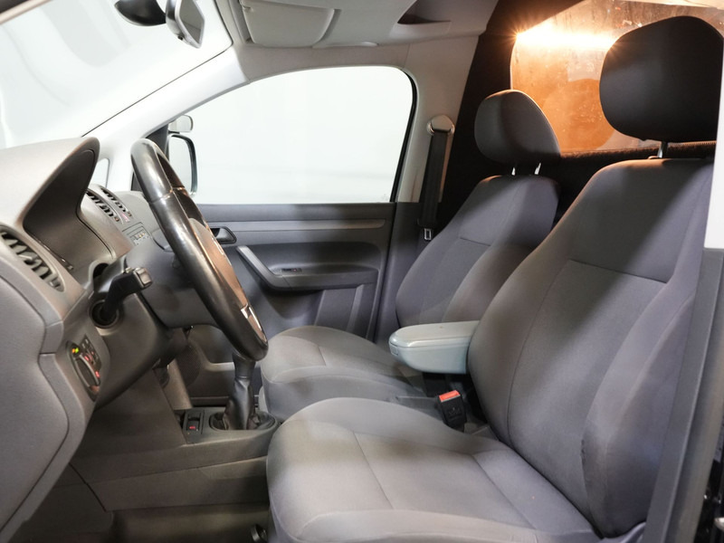 Lease a Volkswagen Caddy 1.6 TDI 100 pk Maxi BPM VRIJ! NL Auto/ Cruise/ Imperiaal/ Camera/ PDC/ Airco/ Trekhaak Volkswagen Caddy 1.6 TDI 100 pk Maxi BPM VRIJ! NL Auto/ Cruise/ Imperiaal/ Camera/ PDC/ Airco/ Trekhaak: picture 11