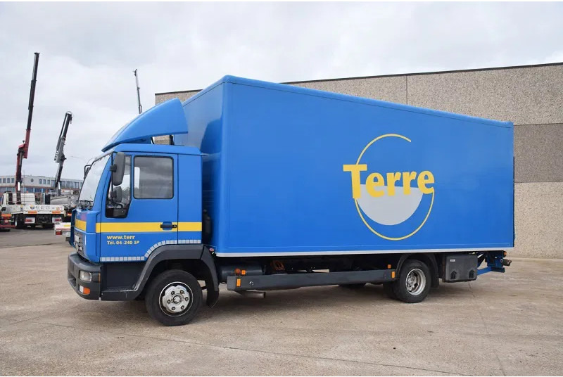 MAN L2000 - Box truck: picture 3 MAN L2000 - Box truck: picture 3