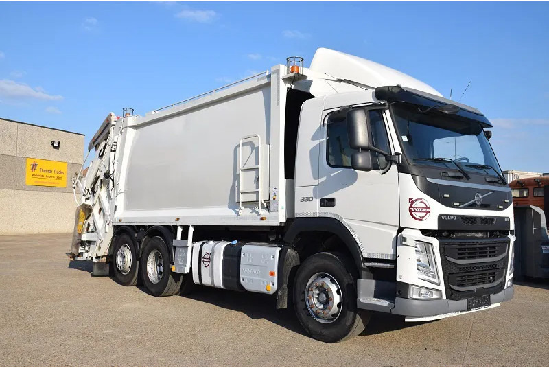 Volvo FM 330 - Garbage truck: picture 3 Volvo FM 330 - Garbage truck: picture 3