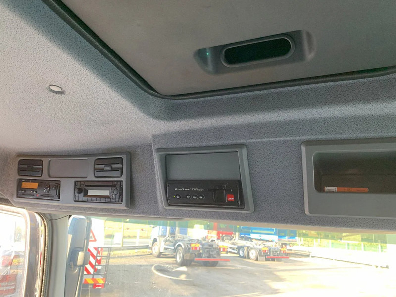 Mercedes-Benz Atego 1018 KOELING*Cruise control*Airconditioning*Geveerde bestuurdersstoel* - Box truck: picture 4 Mercedes-Benz Atego 1018 KOELING*Cruise control*Airconditioning*Geveerde bestuurdersstoel* - Box truck: picture 4