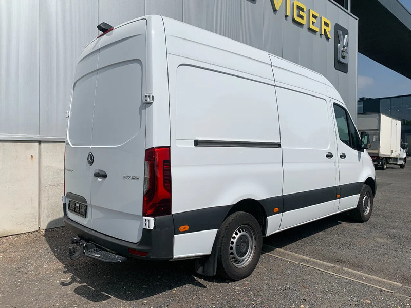 Mercedes-Benz Sprinter 317 CDI*L2H2*TREKHAAK*ACHTERUITRIJCAMERA*NAVI* - Panel van: picture 2 Mercedes-Benz Sprinter 317 CDI*L2H2*TREKHAAK*ACHTERUITRIJCAMERA*NAVI* - Panel van: picture 2