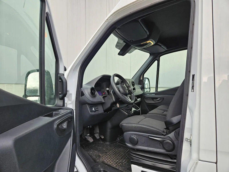 Mercedes-Benz Sprinter 317 L2H2*Achteruitrijcamera*360°camera*Zetelverwarming* - Panel van: picture 3 Mercedes-Benz Sprinter 317 L2H2*Achteruitrijcamera*360°camera*Zetelverwarming* - Panel van: picture 3