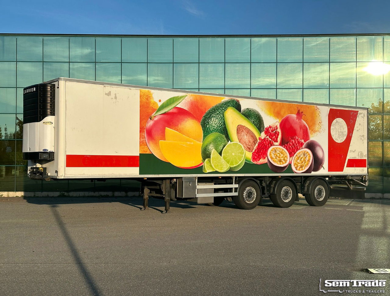 Chereau Renders Carrier Maxima 1300 2X Steering Axle 1X Lift Axle Disc Brakes - Refrigerator semi-trailer: picture 1 Chereau Renders Carrier Maxima 1300 2X Steering Axle 1X Lift Axle Disc Brakes - Refrigerator semi-trailer: picture 1
