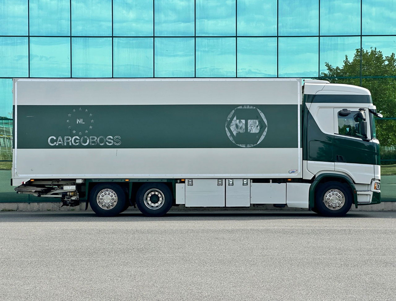 Scania S500 Retarder Full AIR TRS Cooling VAN Beurden BOX Holland-Truck - Refrigerator truck: picture 5 Scania S500 Retarder Full AIR TRS Cooling VAN Beurden BOX Holland-Truck - Refrigerator truck: picture 5
