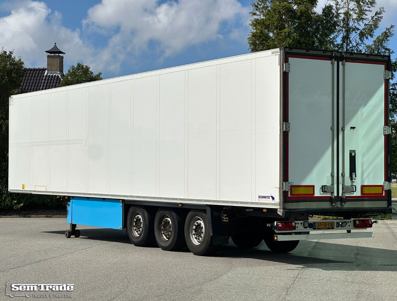 Schmitz Cargobull SCBS3B Thermo King SLXe 300 Lift Axle Holland-Trailer 4 Pieces IN Stock - Refrigerator semi-trailer: picture 3 Schmitz Cargobull SCBS3B Thermo King SLXe 300 Lift Axle Holland-Trailer 4 Pieces IN Stock - Refrigerator semi-trailer: picture 3