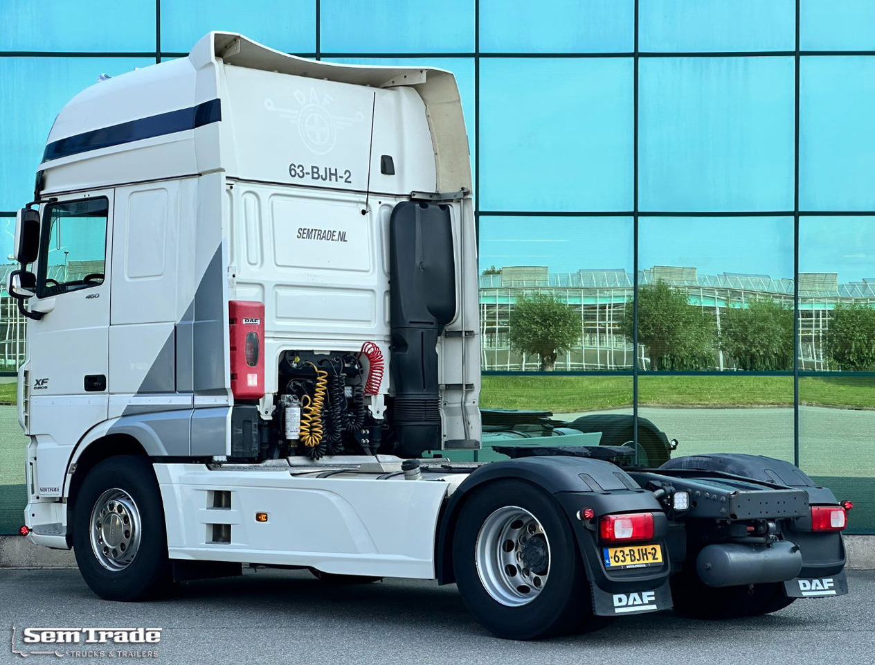 DAF XF 460 FT SSC Euro 6 Full Spoiler 2X Tanks Smart Tacho TOP Condition - Tractor unit: picture 3 DAF XF 460 FT SSC Euro 6 Full Spoiler 2X Tanks Smart Tacho TOP Condition - Tractor unit: picture 3