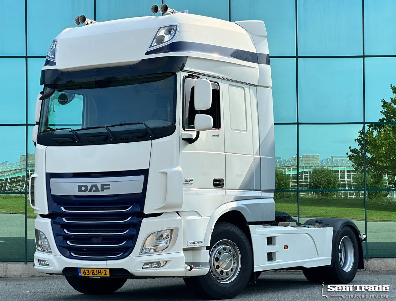 DAF XF 460 FT SSC Euro 6 Full Spoiler 2X Tanks Smart Tacho TOP Condition - Tractor unit: picture 1 DAF XF 460 FT SSC Euro 6 Full Spoiler 2X Tanks Smart Tacho TOP Condition - Tractor unit: picture 1