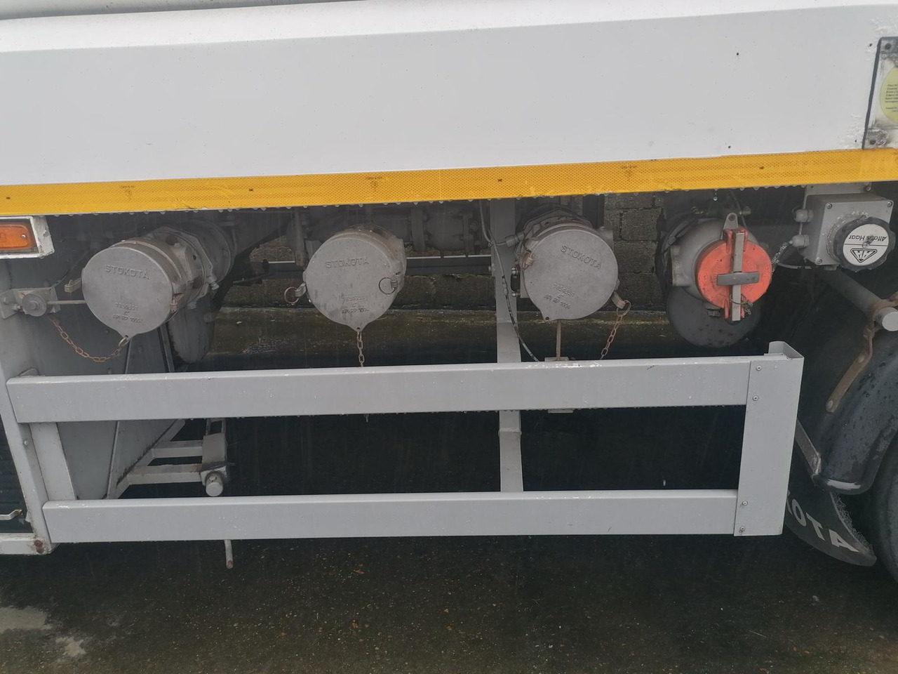 STOKOTA 20000 L, BOTTOM and TOP LOADING - Tank trailer: picture 5 STOKOTA 20000 L, BOTTOM and TOP LOADING - Tank trailer: picture 5