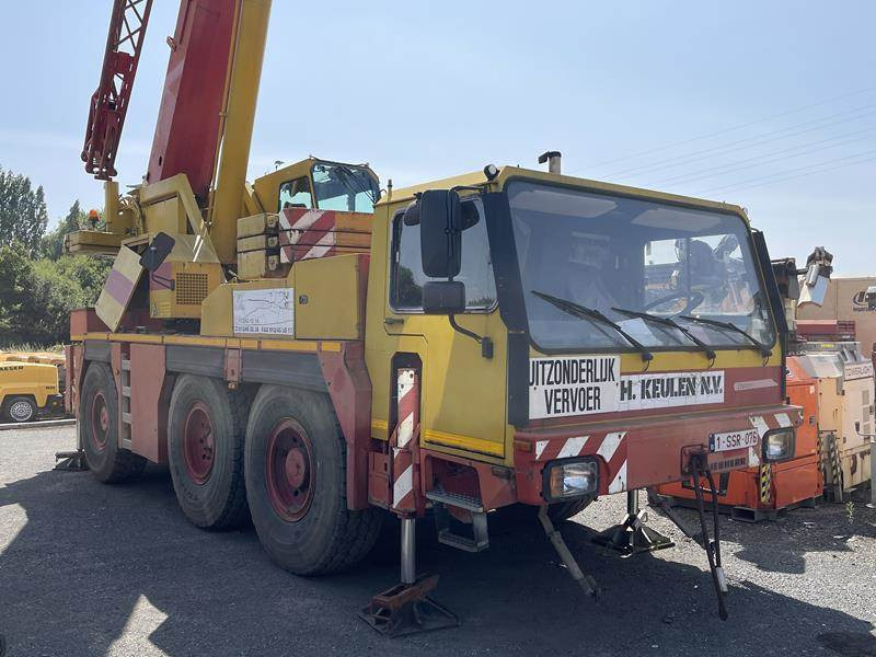 Liebherr LTM 1050 / 1 - All terrain crane: picture 2 Liebherr LTM 1050 / 1 - All terrain crane: picture 2