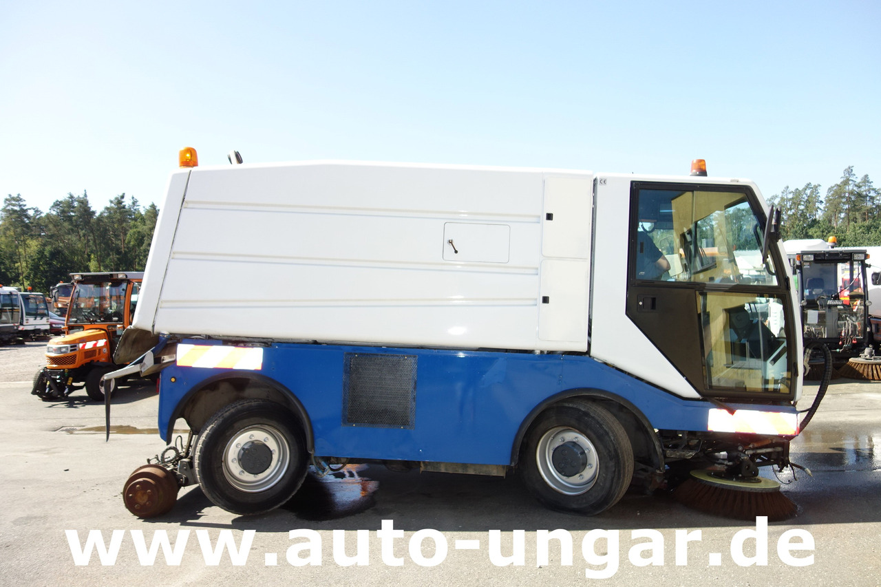 Road sweeper BUCHER CityCat CC5000 Schienenreiniger Kehrmaschine RailRoad Zweiweg: picture 11 Road sweeper BUCHER CityCat CC5000 Schienenreiniger Kehrmaschine RailRoad Zweiweg: picture 11