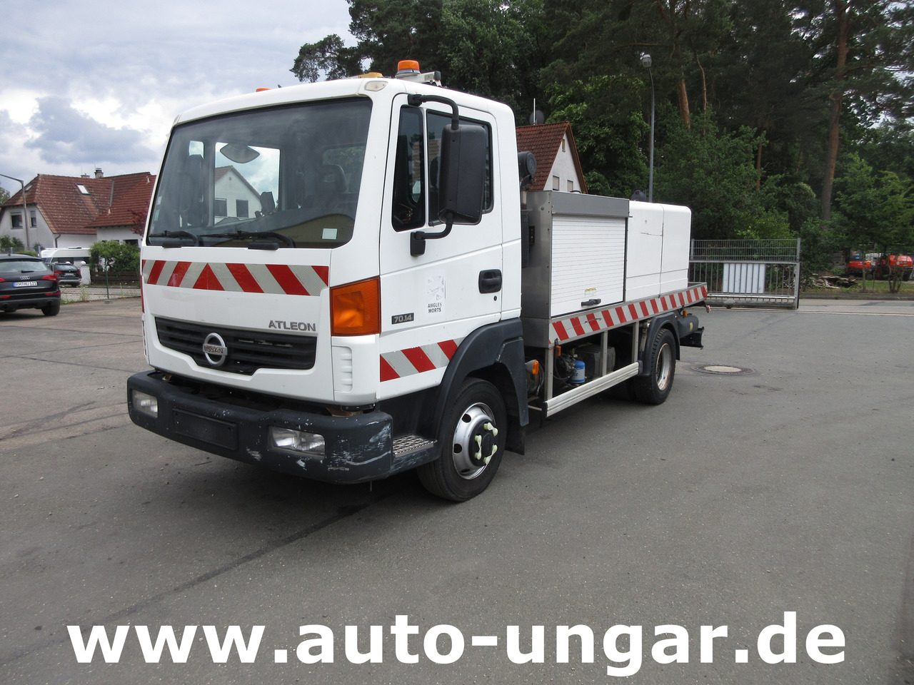 NISSAN Atleon 70.14 mit Hochdruckreiniger Wasserwagen Waschwagen Kärcher High Pressure - Municipal/ Special vehicle: picture 3 NISSAN Atleon 70.14 mit Hochdruckreiniger Wasserwagen Waschwagen Kärcher High Pressure - Municipal/ Special vehicle: picture 3