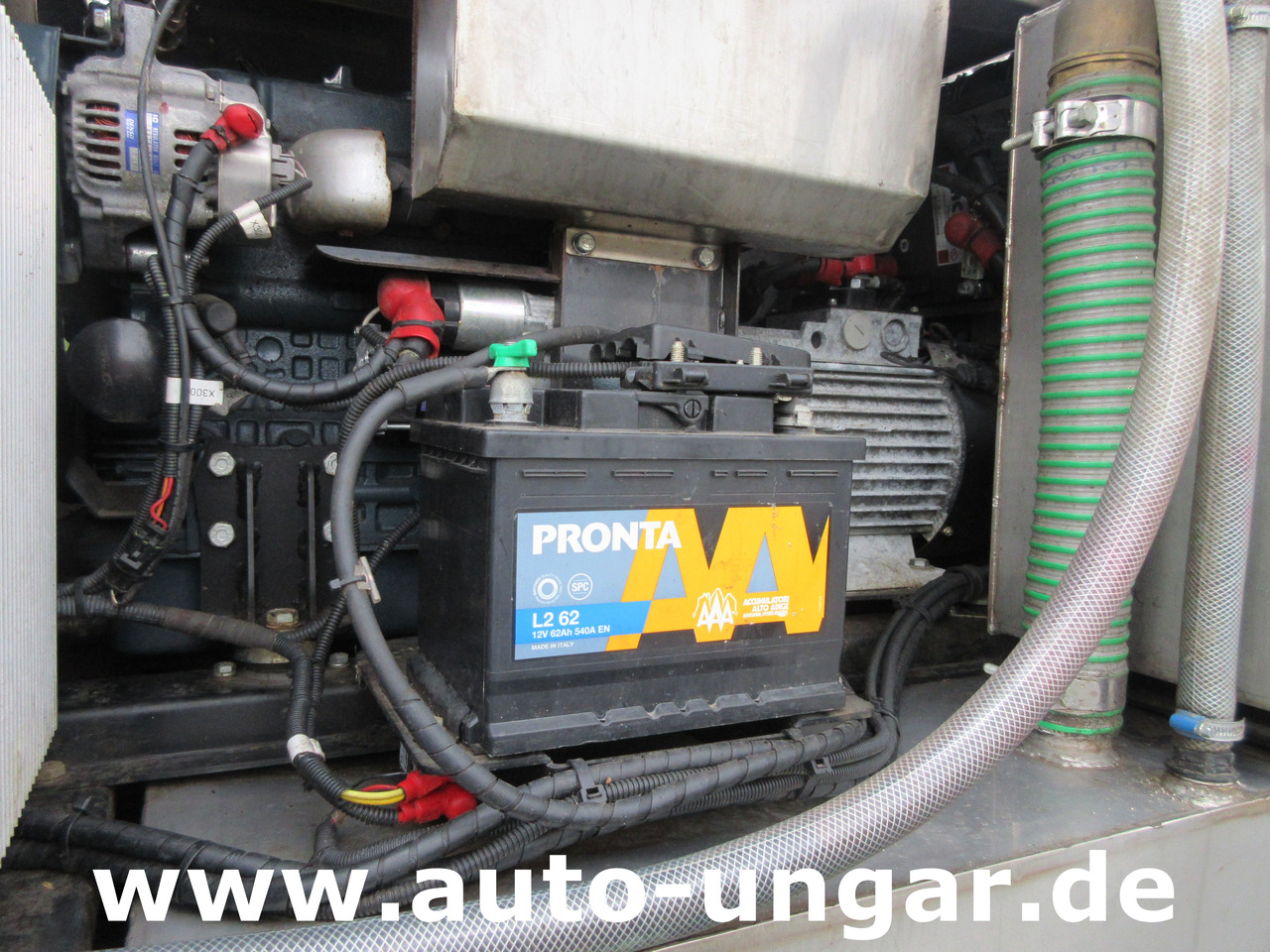 Municipal/ Special vehicle Tenax Elektra Hydro 2.0 Schwemmfahrzeug Laveuse Streetwasher 48V electric: picture 19 Municipal/ Special vehicle Tenax Elektra Hydro 2.0 Schwemmfahrzeug Laveuse Streetwasher 48V electric: picture 19