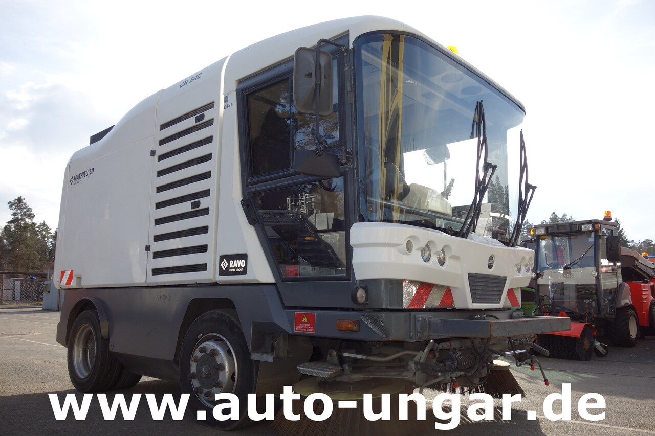 Ravo CR 540 Bj. 2013 Kehrmschine Straßenkehrer Streetsweeper Kommunalfahrzeug - Road sweeper: picture 1 Ravo CR 540 Bj. 2013 Kehrmschine Straßenkehrer Streetsweeper Kommunalfahrzeug - Road sweeper: picture 1
