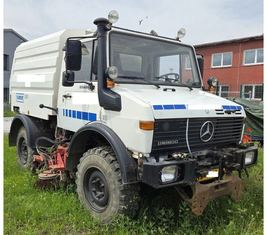 Mercedes-Benz Unimog 1400 +Schmidt SK320 - Construction machinery: picture 1 Mercedes-Benz Unimog 1400 +Schmidt SK320 - Construction machinery: picture 1