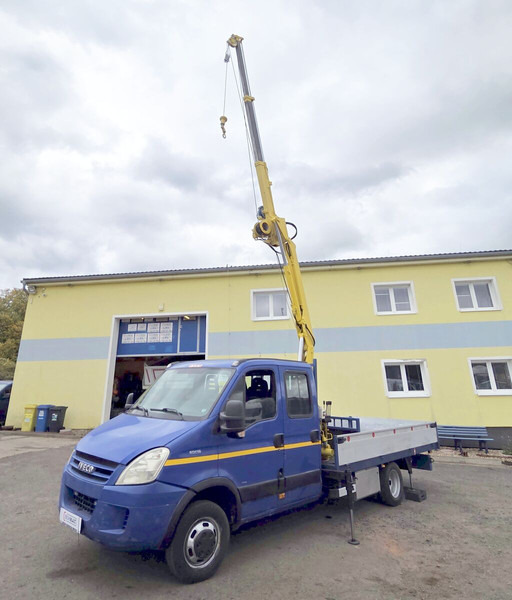Iveco 50C18 Daily 3.D 16V +Effer - Flatbed van, Combi van: picture 1 Iveco 50C18 Daily 3.D 16V +Effer - Flatbed van, Combi van: picture 1
