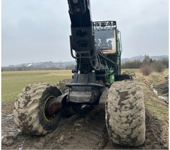 John Deere 1470E - Harvester: picture 3 John Deere 1470E - Harvester: picture 3