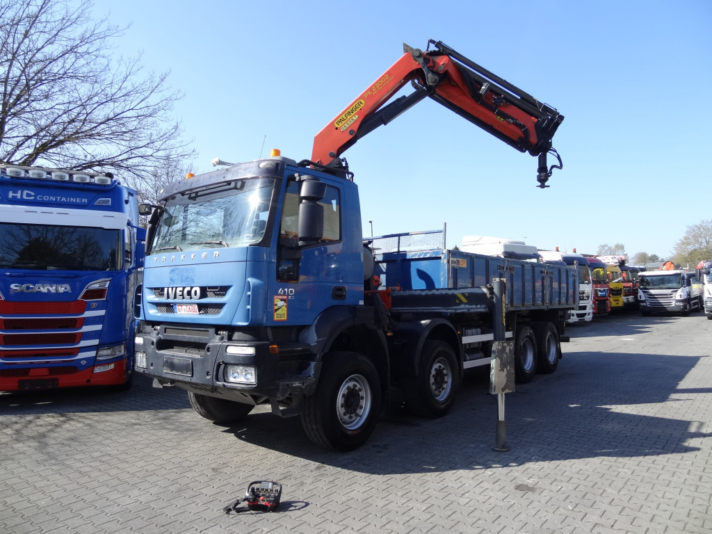 Tipper, Crane truck Iveco Trakker AD340T41 8X4 Kipper Kran Palfinger 23002: picture 7