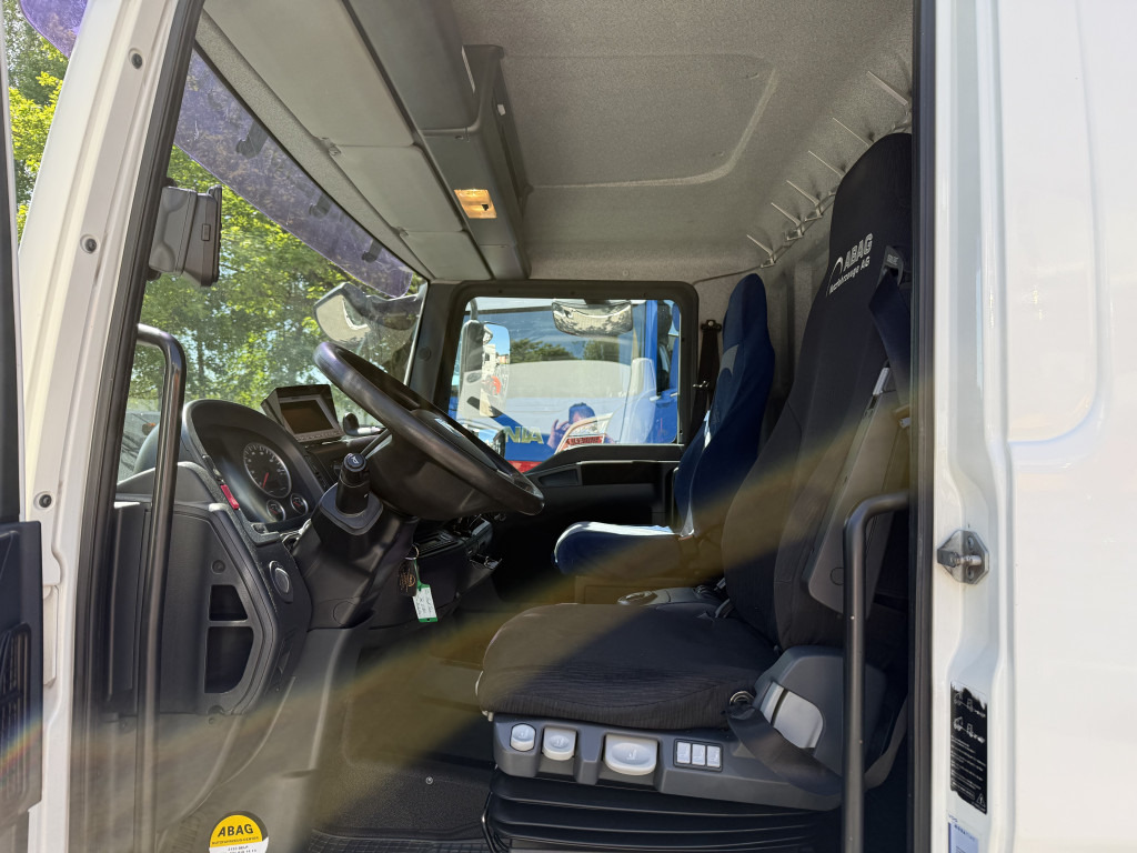 MAN TGL 8.180 Palfinger 6501 - Crane truck, Dropside/ Flatbed truck: picture 5 MAN TGL 8.180 Palfinger 6501 - Crane truck, Dropside/ Flatbed truck: picture 5