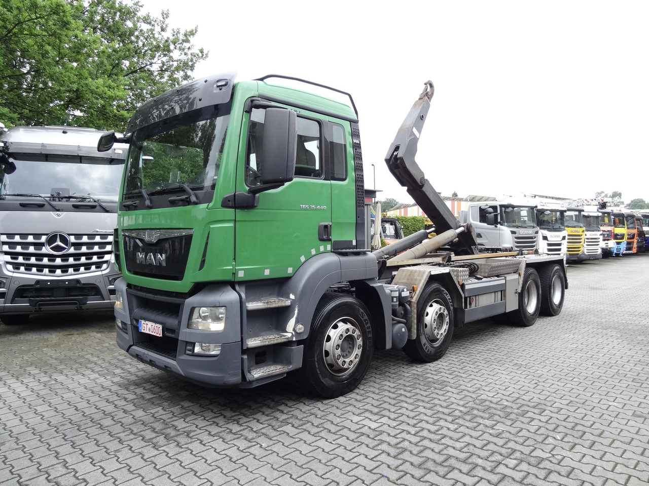 MAN TGS 35.440 8X4 BB VDL Haken - Hook lift truck: picture 1 MAN TGS 35.440 8X4 BB VDL Haken - Hook lift truck: picture 1