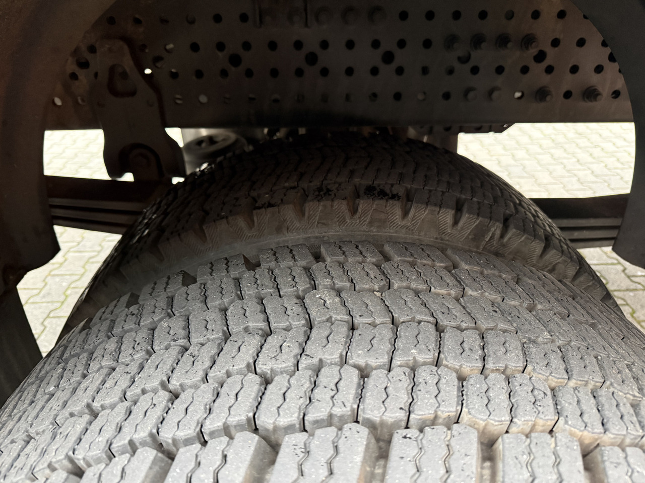 Mercedes-Benz Arocs 1827 AK 4X4 Ex-Bundeswehr - Dropside/ Flatbed truck: picture 5 Mercedes-Benz Arocs 1827 AK 4X4 Ex-Bundeswehr - Dropside/ Flatbed truck: picture 5