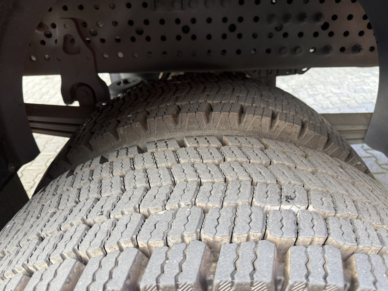 Mercedes-Benz Arocs 1827 AK 4X4 Ex- - Curtainsider truck: picture 5 Mercedes-Benz Arocs 1827 AK 4X4 Ex- - Curtainsider truck: picture 5