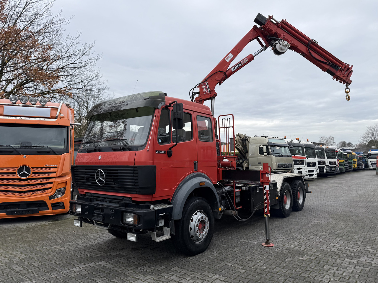 Mercedes-Benz SK 2538 6X4 Haken Kran/ Oldtimer/ Feuerwehr - Crane truck, Hook lift truck: picture 1 Mercedes-Benz SK 2538 6X4 Haken Kran/ Oldtimer/ Feuerwehr - Crane truck, Hook lift truck: picture 1