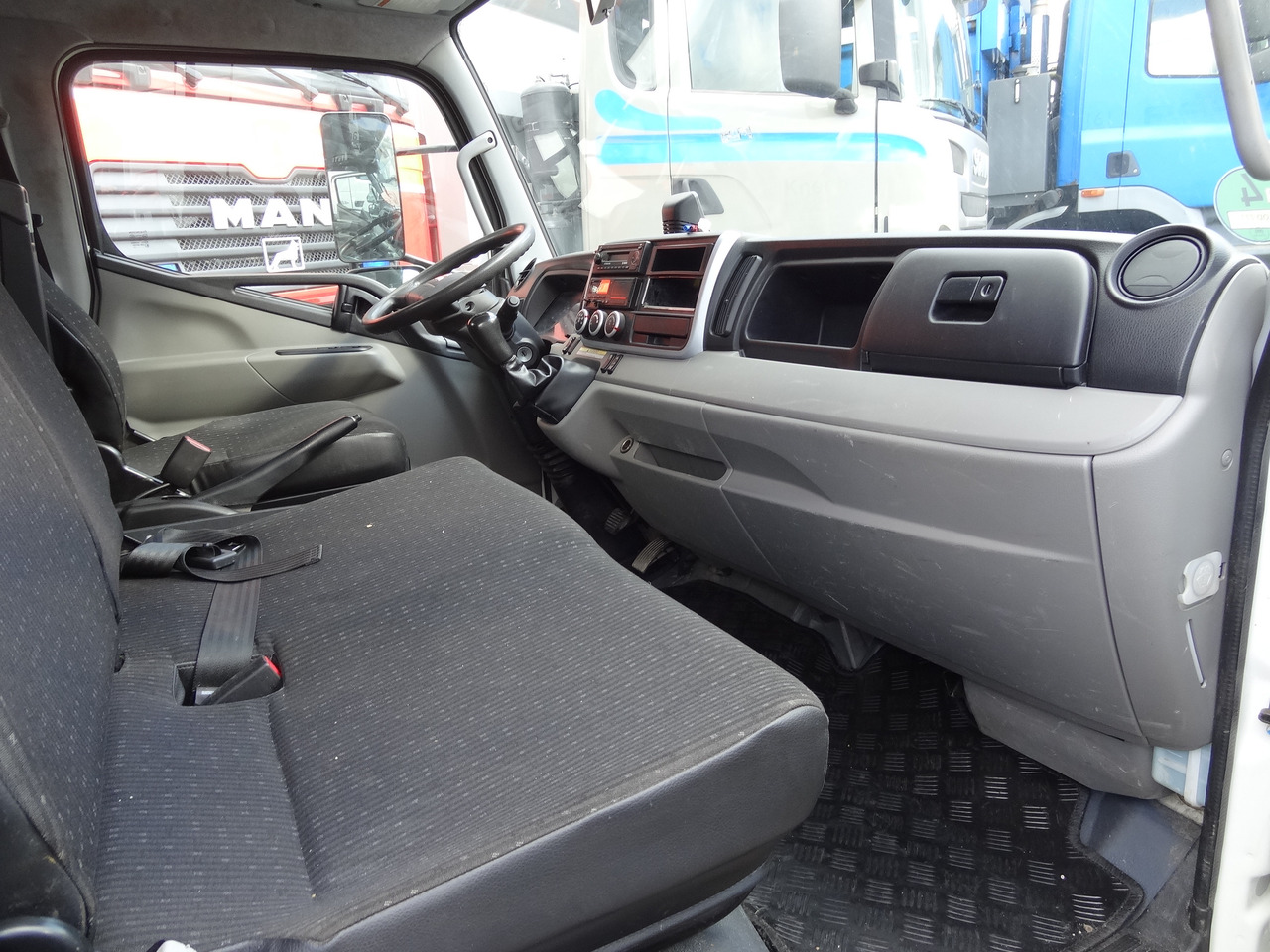 Tipper Mitsubishi Fuso 7C18 Meiller: picture 5