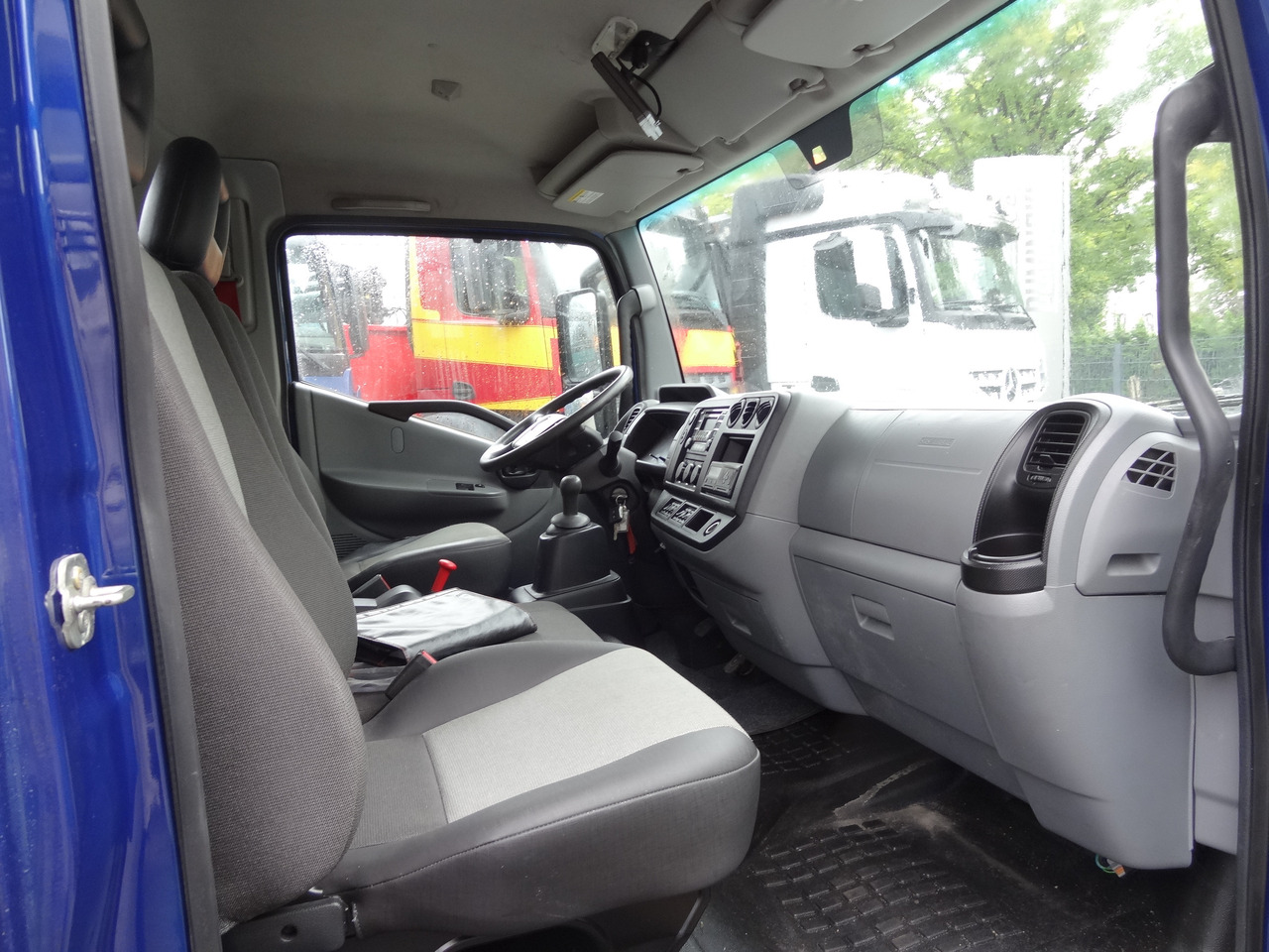 Renault D180.75 Haken Multilift - Hook lift truck: picture 5 Renault D180.75 Haken Multilift - Hook lift truck: picture 5