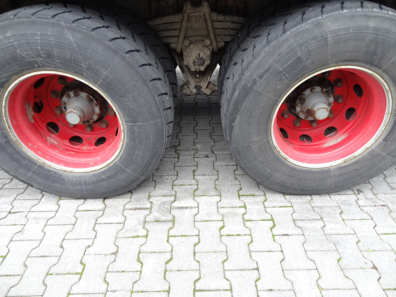 Scania R144 460 6X4 Fassi 360 bis 25 Meter - Crane truck, Dropside/ Flatbed truck: picture 4 Scania R144 460 6X4 Fassi 360 bis 25 Meter - Crane truck, Dropside/ Flatbed truck: picture 4