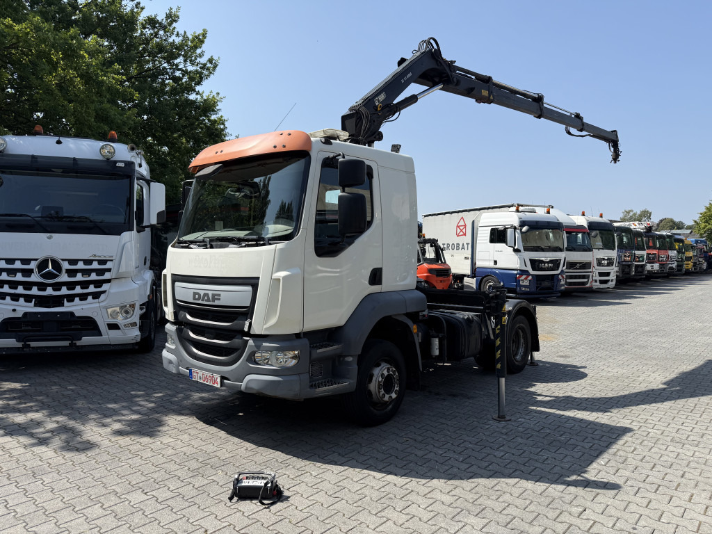 Daf LF 220.13 Kran Hiab 111 E-3 HiDuo - Tractor unit: picture 1 Daf LF 220.13 Kran Hiab 111 E-3 HiDuo - Tractor unit: picture 1