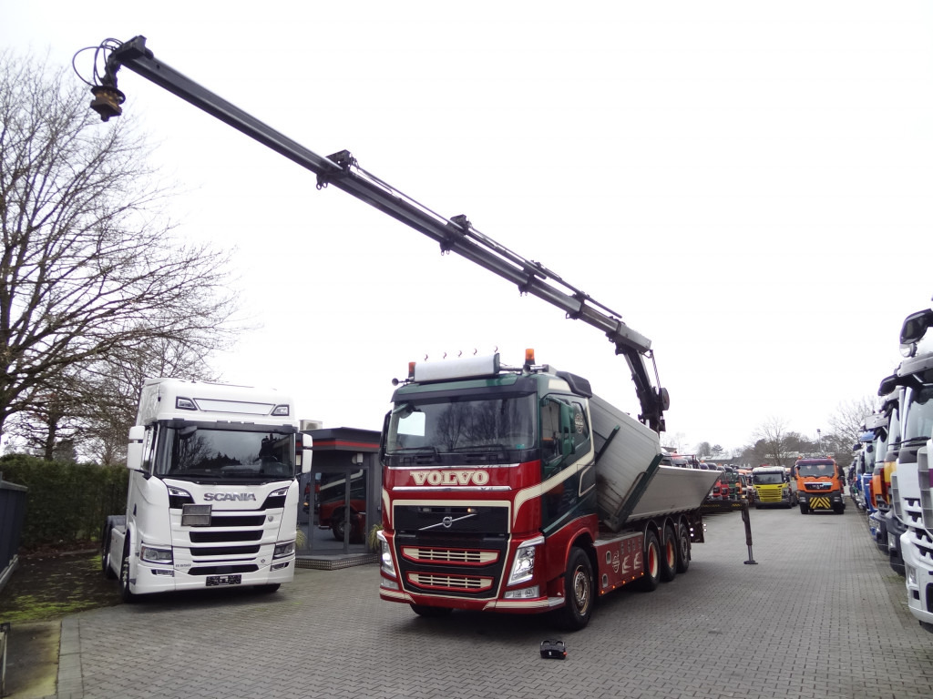 Volvo FH540 8X4 Kipper mit Kran Hiab 244-5 - Crane truck, Tipper: picture 1 Volvo FH540 8X4 Kipper mit Kran Hiab 244-5 - Crane truck, Tipper: picture 1