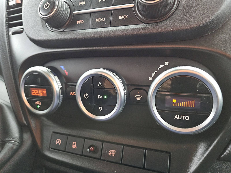 Box van Iveco Daily 35S14 Bakwagen Laadklep!: picture 11 Box van Iveco Daily 35S14 Bakwagen Laadklep!: picture 11