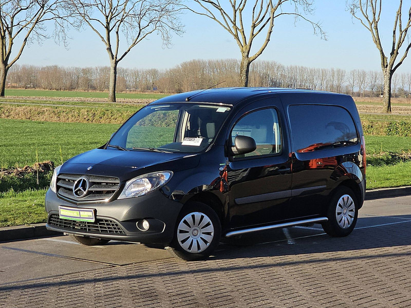 Mercedes-Benz Citan 108 CDI - Box van: picture 2 Mercedes-Benz Citan 108 CDI - Box van: picture 2